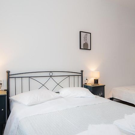 Pigi Rooms Аполлонія Екстер'єр фото